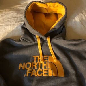EUC The North Face Men’s medium Hoodie